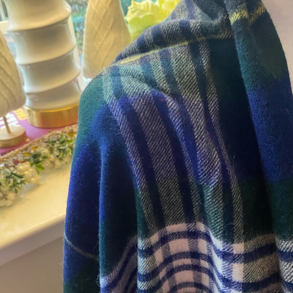 J.Crew black watch plaid wrap scarf 🖤💚💛 - Picture 5 of 15